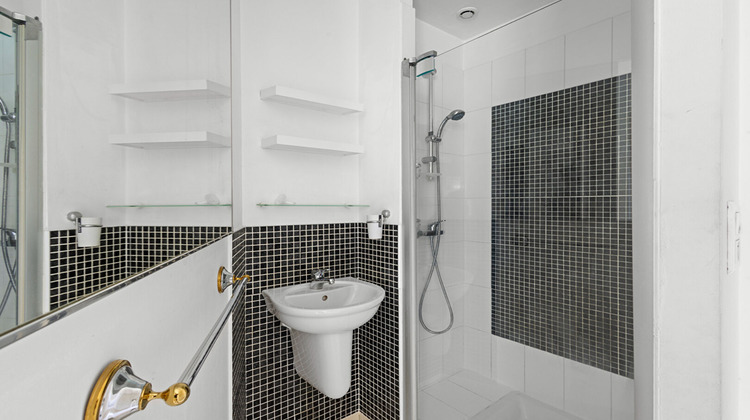 Ma-Cabane - Vente Maison LA FARE-LES-OLIVIERS, 108 m²