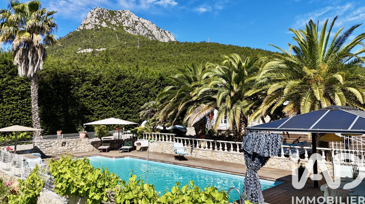 Ma-Cabane - Vente Maison La Farlède, 250 m²