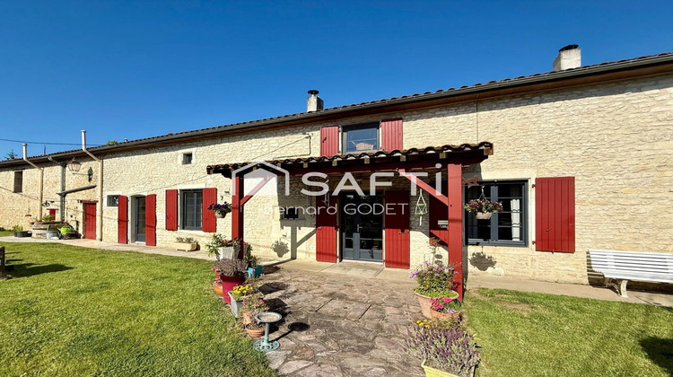 Ma-Cabane - Vente Maison La Faye, 219 m²