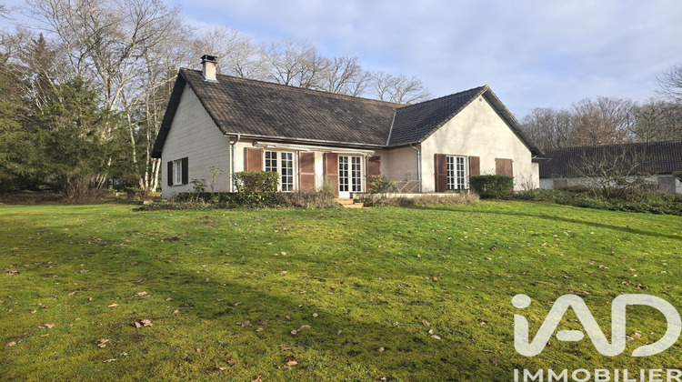 Ma-Cabane - Vente Maison La Ferté-Saint-Cyr, 228 m²