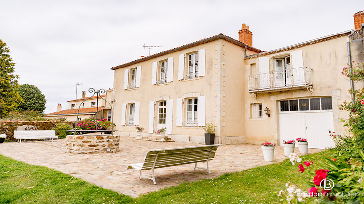 Ma-Cabane - Vente Maison LA GARNACHE, 482 m²