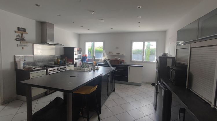 Ma-Cabane - Vente Maison LA GENETOUZE, 181 m²