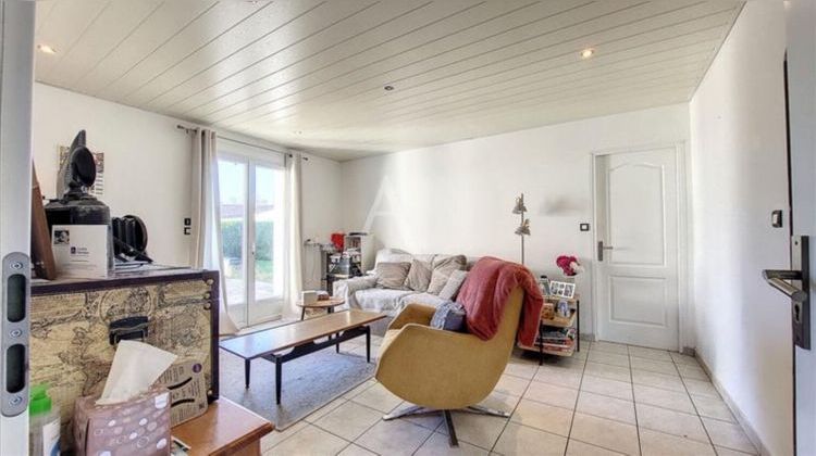 Ma-Cabane - Vente Maison LA GENETOUZE, 181 m²