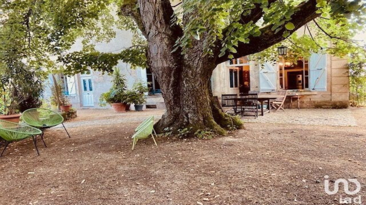 Ma-Cabane - Vente Maison La Guiche, 365 m²