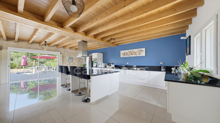 Ma-Cabane - Vente Maison LA LANDE DE FRONSAC, 210 m²