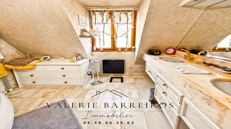 Ma-Cabane - Vente Maison LA LONDE, 207 m²