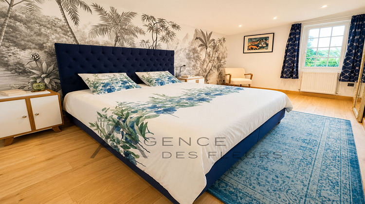 Ma-Cabane - Vente Maison LA LONDE, 238 m²