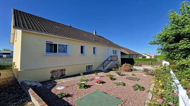 Ma-Cabane - Vente Maison LA LOUPE, 97 m²