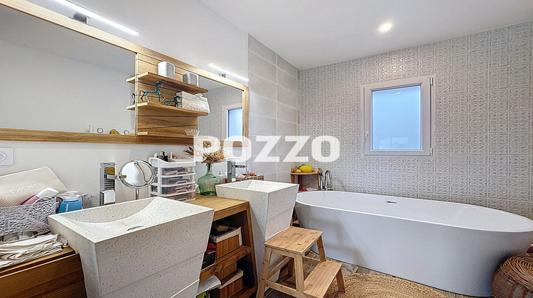 Ma-Cabane - Vente Maison LA LUCERNE-D'OUTREMER, 95 m²