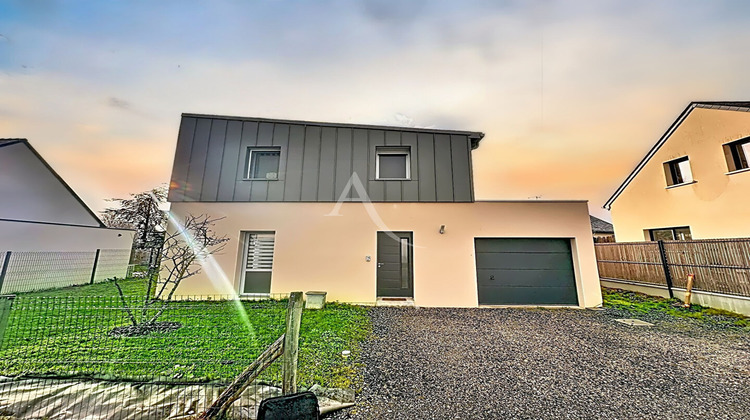 Ma-Cabane - Vente Maison LA MEMBROLLE-SUR-LONGUENEE, 88 m²