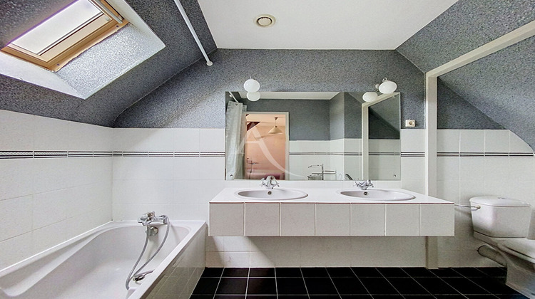 Ma-Cabane - Vente Maison LA MEMBROLLE-SUR-LONGUENEE, 118 m²