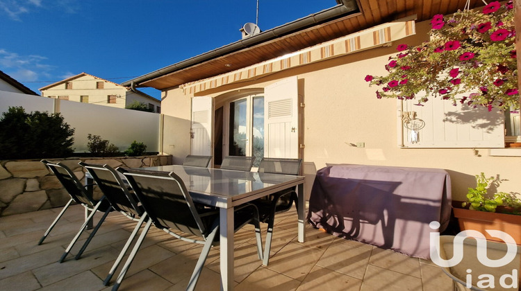 Ma-Cabane - Vente Maison La Monnerie-le-Montel, 230 m²