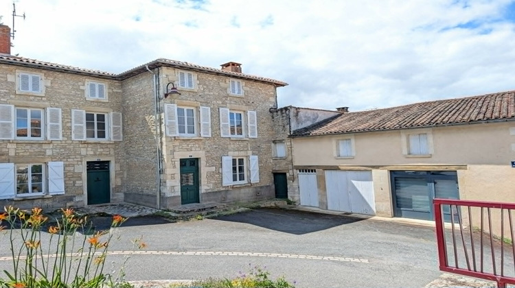 Ma-Cabane - Vente Maison LA MOTHE-SAINT-HERAY, 414 m²