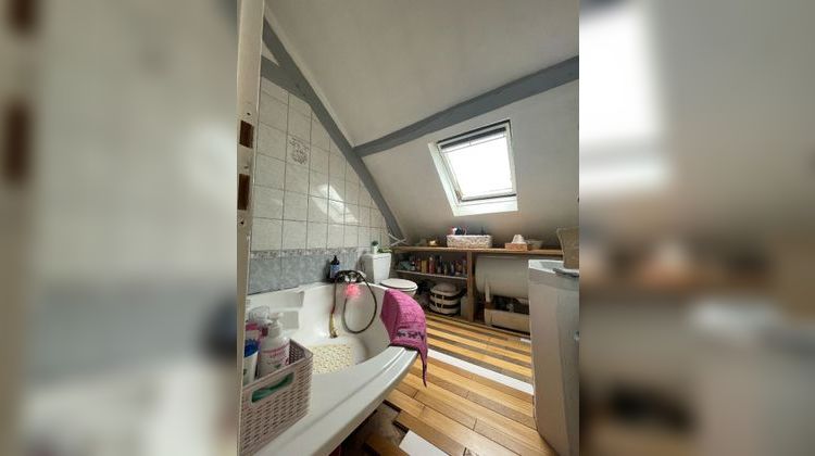 Ma-Cabane - Vente Maison LA NEUVILLE-ROY, 75 m²