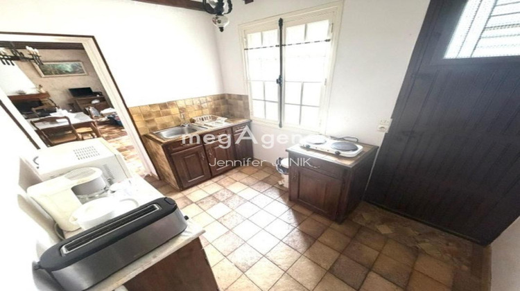 Ma-Cabane - Vente Maison LA NEUVILLE ROY, 77 m²