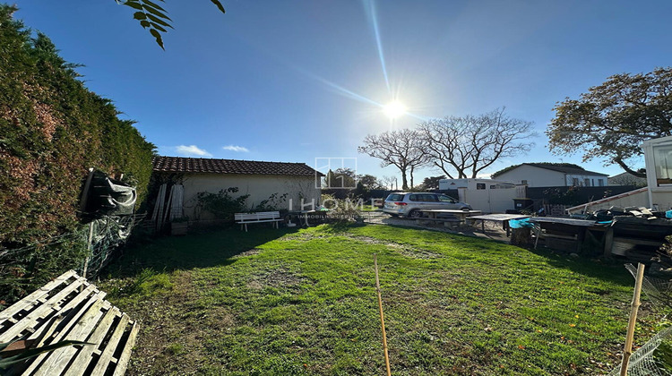 Ma-Cabane - Vente Maison LA PLAINE-SUR-MER, 196 m²