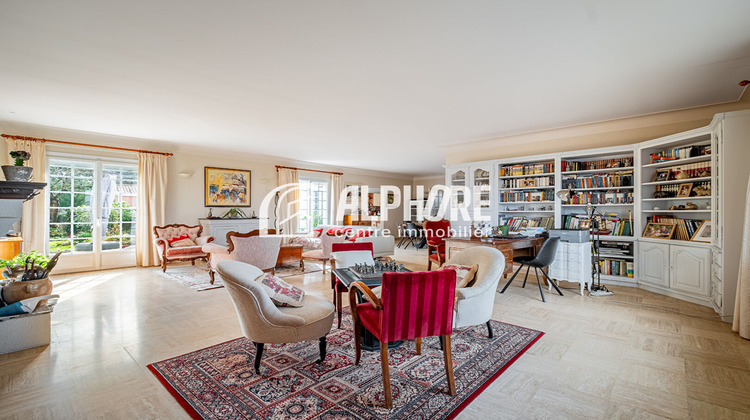 Ma-Cabane - Vente Maison LA PLAINE-SUR-MER, 211 m²