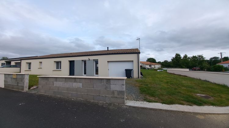 Ma-Cabane - Vente Maison La Pommeraie-sur-Sèvre, 101 m²