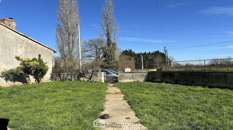 Ma-Cabane - Vente Maison La Puye, 150 m²