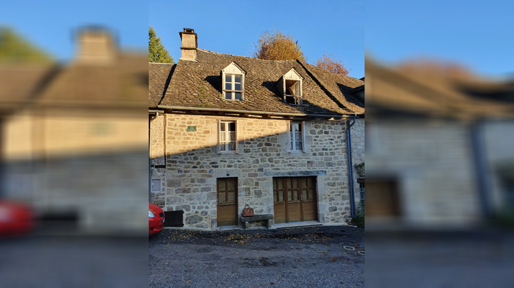 Ma-Cabane - Vente Maison La Roche-Canillac, 85 m²