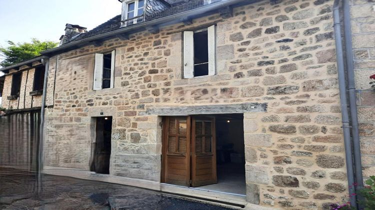 Ma-Cabane - Vente Maison LA ROCHE CANILLAC, 102 m²