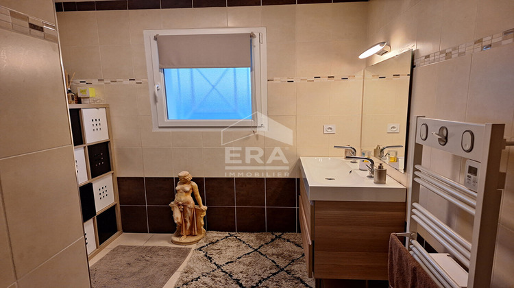 Ma-Cabane - Vente Maison LA ROCHE-CHALAIS, 96 m²