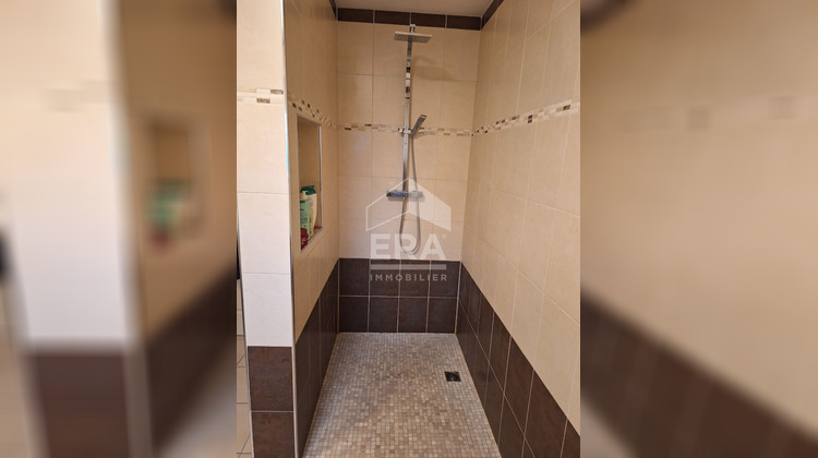 Ma-Cabane - Vente Maison LA ROCHE-CHALAIS, 96 m²