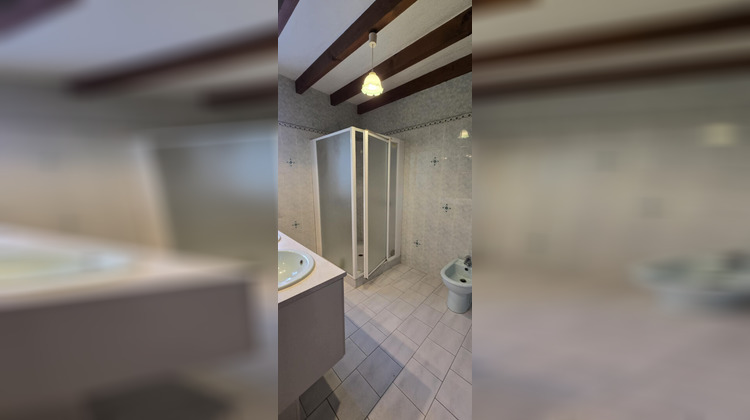 Ma-Cabane - Vente Maison LA ROCHE-CHALAIS, 164 m²