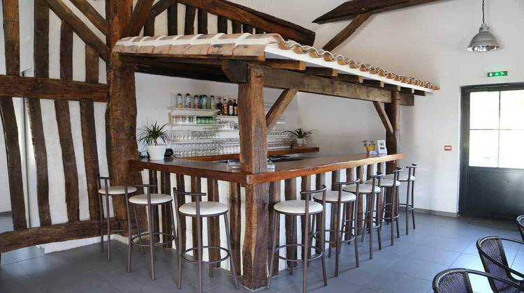 Ma-Cabane - Vente Maison LA ROCHE CHALAIS, 385 m²