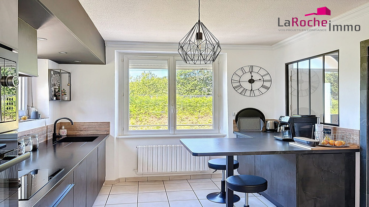 Ma-Cabane - Vente Maison La Roche-Maurice, 97 m²