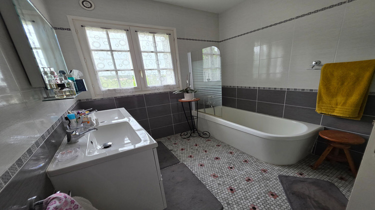 Ma-Cabane - Vente Maison LA ROCHE-POSAY, 157 m²