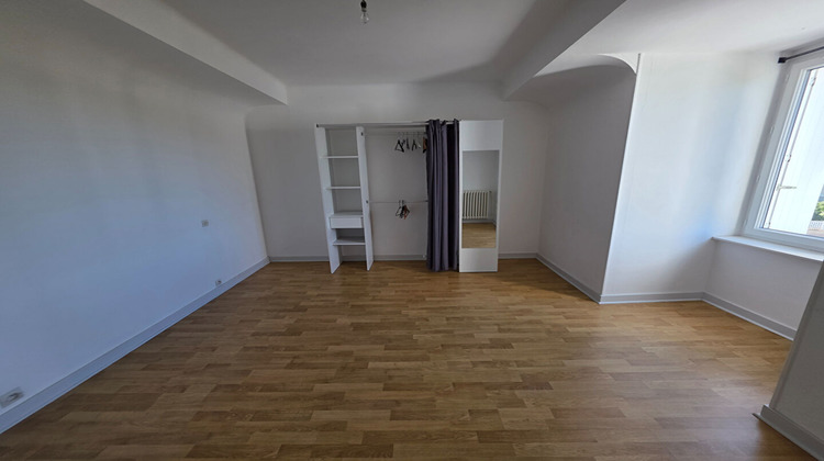Ma-Cabane - Vente Maison LA ROCHE-POSAY, 95 m²