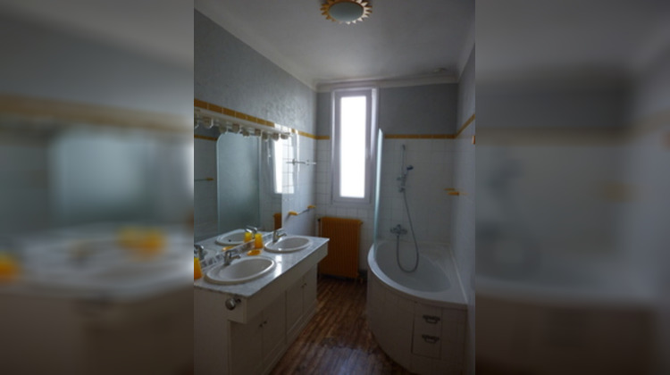 Ma-Cabane - Vente Maison LA ROCHE-SUR-YON, 125 m²