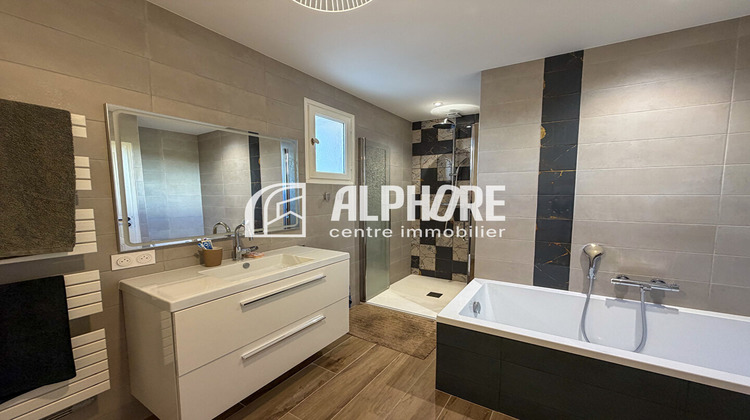 Ma-Cabane - Vente Maison LA ROCHE-SUR-YON, 109 m²