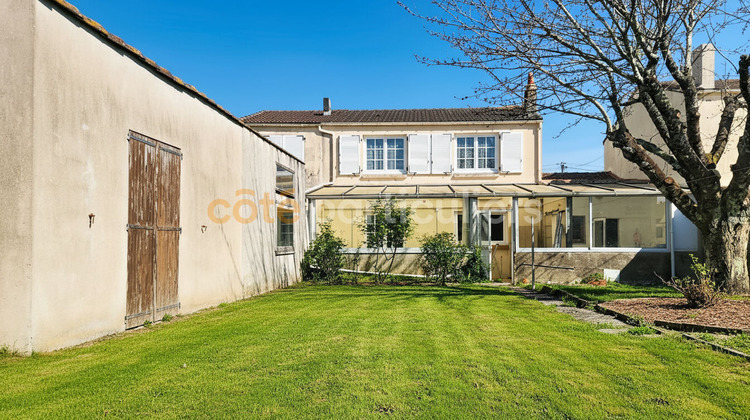 Ma-Cabane - Vente Maison LA ROCHE-SUR-YON, 106 m²