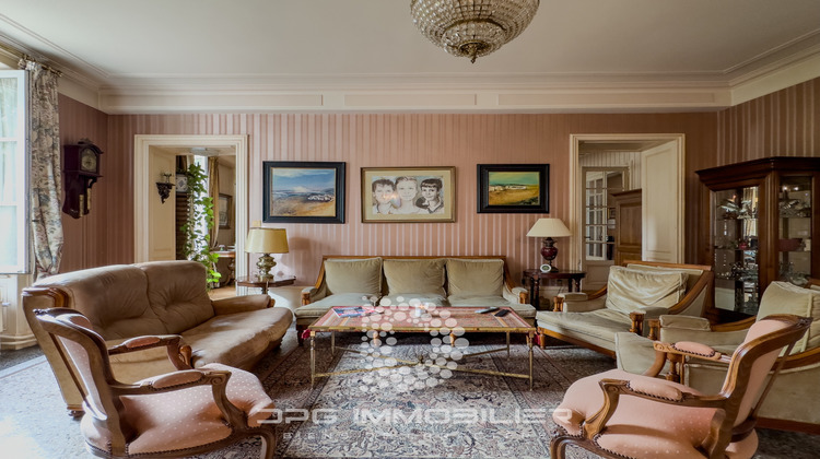 Ma-Cabane - Vente Maison La Roche-Vineuse, 445 m²