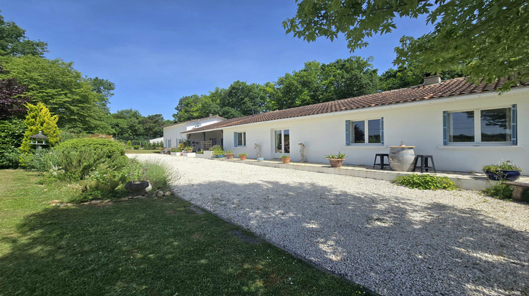 Ma-Cabane - Vente Maison La Rochebeaucourt-et-Argentine, 210 m²