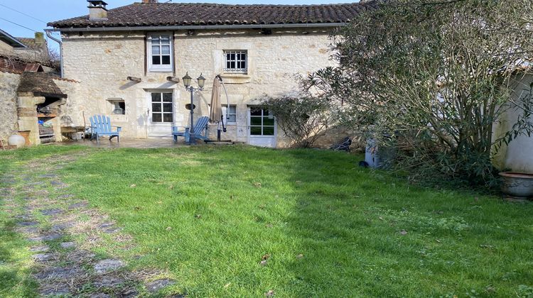 Ma-Cabane - Vente Maison La Rochefoucauld, 163 m²