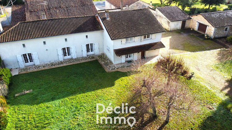 Ma-Cabane - Vente Maison LA ROCHEFOUCAULD, 292 m²