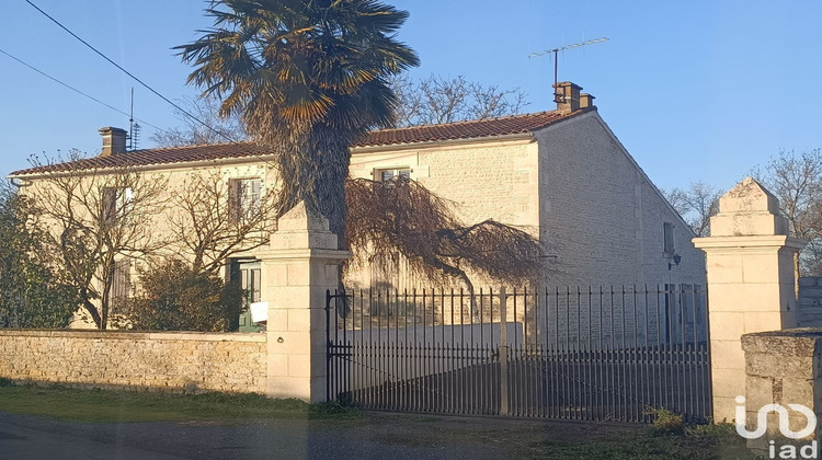 Ma-Cabane - Vente Maison La Ronde, 207 m²