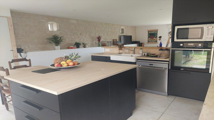 Ma-Cabane - Vente Maison LA RONDE, 325 m²