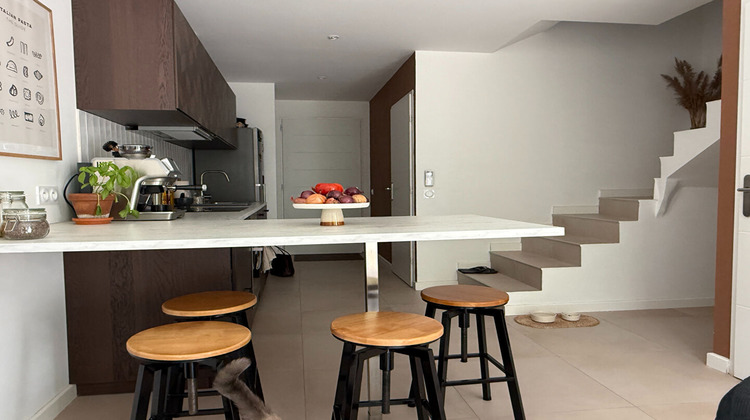 Ma-Cabane - Vente Maison LA ROQUE-D'ANTHERON, 63 m²
