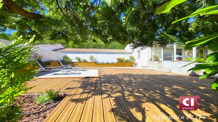 Ma-Cabane - Vente Maison LA ROQUEBRUSSANNE, 135 m²