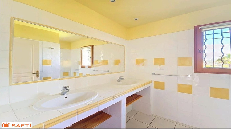 Ma-Cabane - Vente Maison La Roquebrussanne, 67 m²