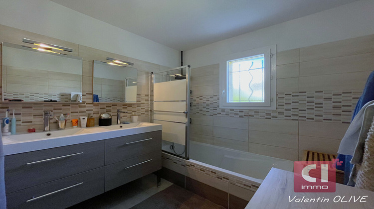 Ma-Cabane - Vente Maison LA ROQUEBRUSSANNE, 105 m²