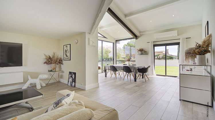 Ma-Cabane - Vente Maison LA SALVETAT-SAINT-GILLES, 227 m²