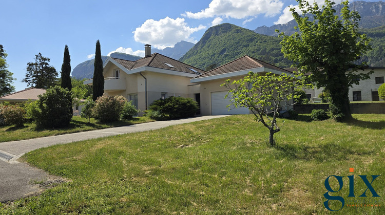 Ma-Cabane - Vente Maison La Terrasse, 162 m²