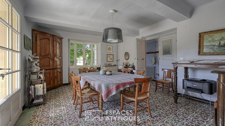 Ma-Cabane - Vente Maison LA TOUR-D'AIGUES, 445 m²