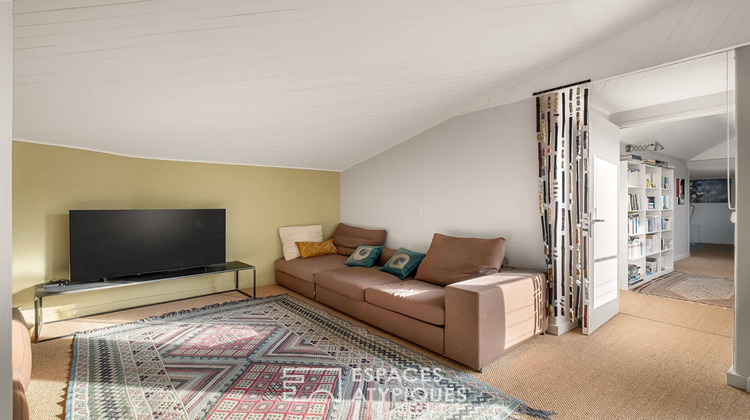 Ma-Cabane - Vente Maison LA TOUR-DE-SALVAGNY, 220 m²