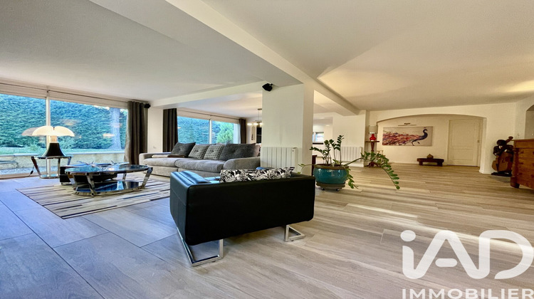 Ma-Cabane - Vente Maison La Tour-de-Salvagny, 246 m²